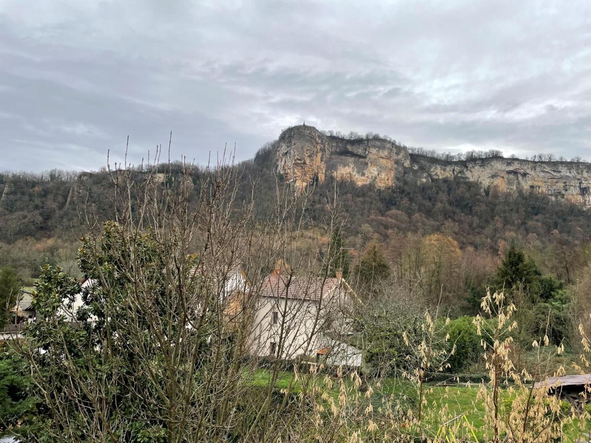 Willa Les Glycines Hieres-Sur-Amby Zewnętrze zdjęcie